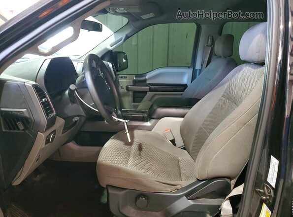 1FTEW1E47KFC99105 2019 FORD F150 Black სალონის 360-გრადუსიანი ხედი