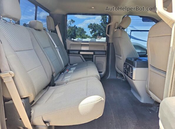 1FTEW1E47LFA20186 2020 FORD F150 Silver Vista de los asientos traseros