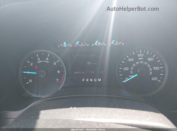 1FTEW1E48LKF17402 2020 FORD F150 White Widok tylnych siedzeń