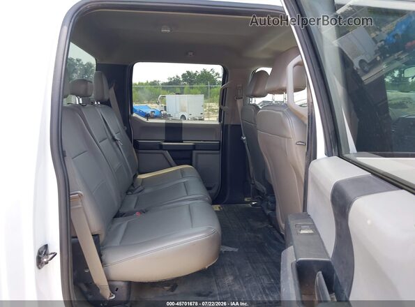 1FTEW1E50JFD05107 2018 FORD F150 White Widok naklejki z numerem VIN
