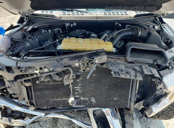 1FTEW1E51KFA66622 2019 FORD F150 White Вид задньої частини салону