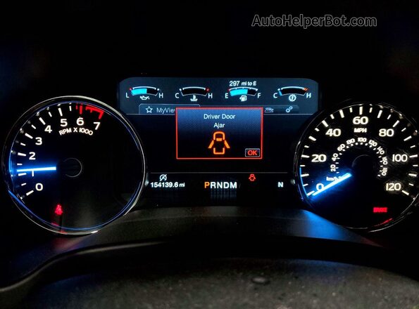 1FTEW1E54JFC29438 2018 FORD F150 Black Widok zestawu wskaźników