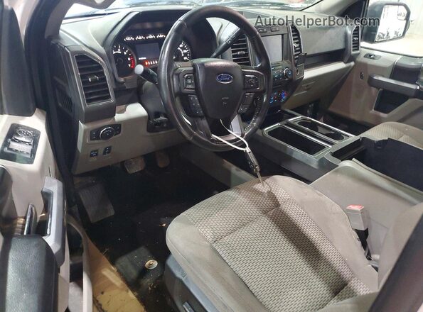 1FTEW1E55JKD31029 2018 FORD F150 Белый Вид панели приборов