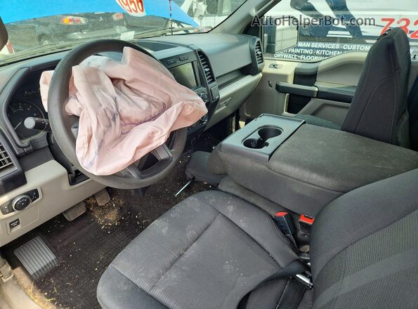 1FTEW1E56KKF29975 2019 FORD F150 Синий Вид панели приборов