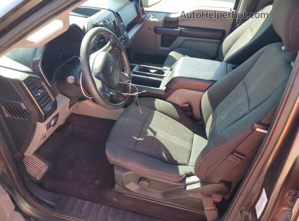 1FTEW1E58JFE33806 2018 FORD F150 Gray Vista interior delantera