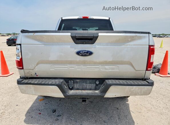 1FTEW1E58JKC81565 2018 FORD F150 Silver Widok z tyłu