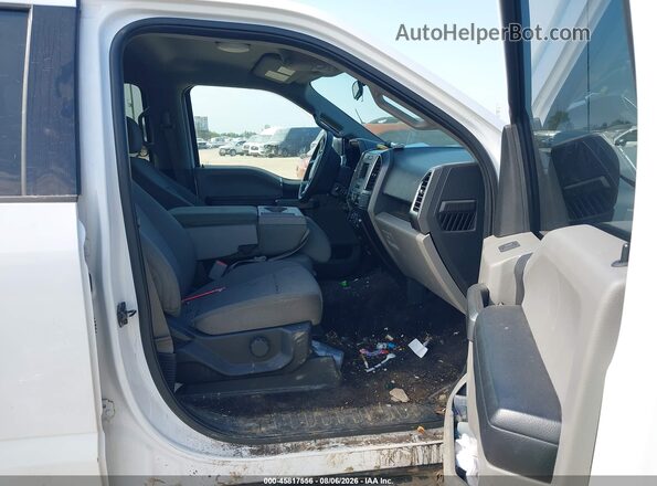 1FTEW1E84GKF57968 2016 FORD F150 Белый Вид салона спереди
