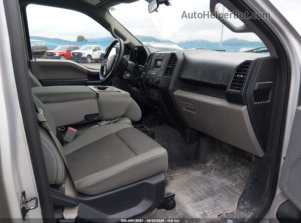 1FTEW1E86HKE40474 2017 FORD F150 Серебряный Вид салона спереди