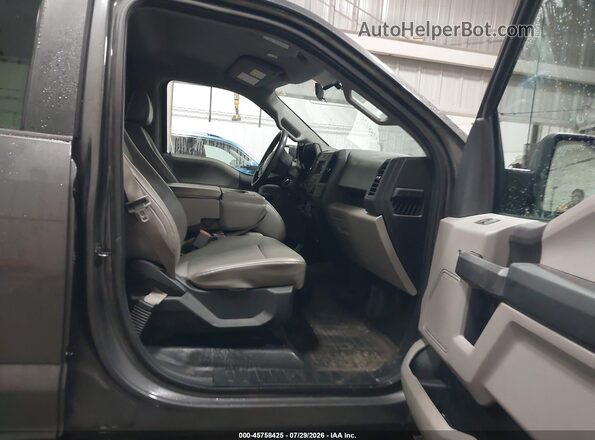 1FTEW1E86HKE40801 2017 FORD F150 Gray Вид салону спереду