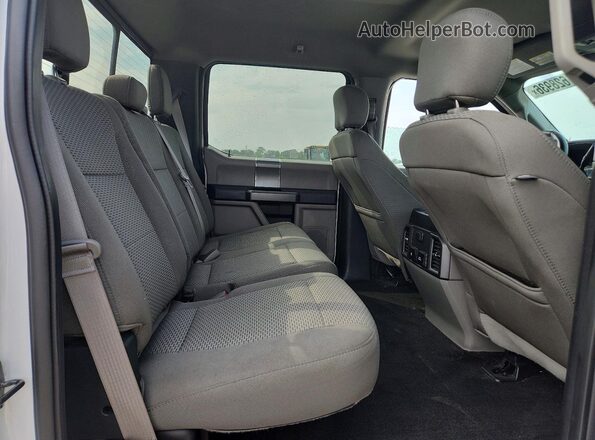 1FTEW1EB1JFB83511 2018 FORD F150 White Widok tylnych siedzeń