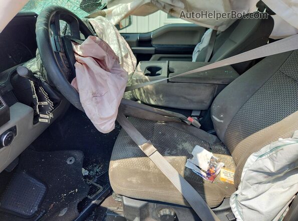 1FTEW1EB3JKE81114 2018 FORD F150 Silver Widok wnętrza z przodu