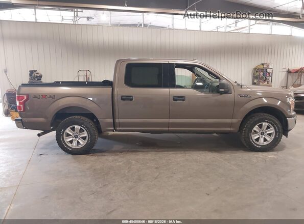 1FTEW1EB8JKE38453 2018 FORD F150 Beige Vista interior trasera