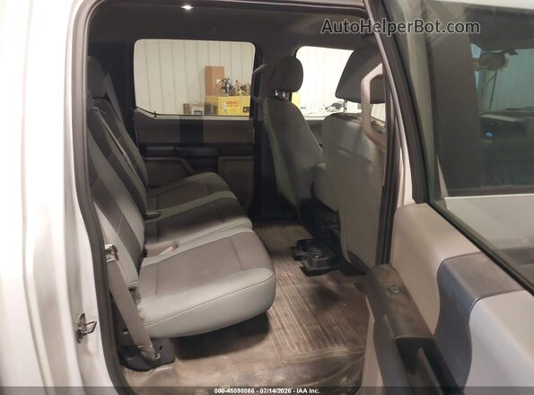 1FTEW1EBXJKE38454 2018 FORD F150 Silver Widok naklejki z numerem VIN