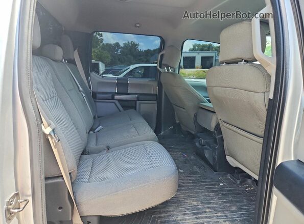 1FTEW1EF3HFC22936 2017 FORD F150 Silver Vista de los asientos traseros