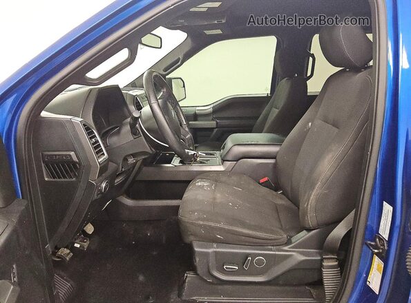 1FTEW1EF4HKC41521 2017 FORD F150 Синий Вид салона спереди
