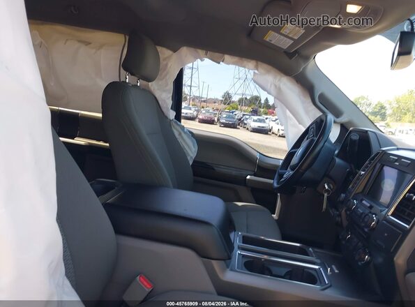 1FTEW1EF5GFD09588 2016 FORD F150 Синий Вид салона спереди