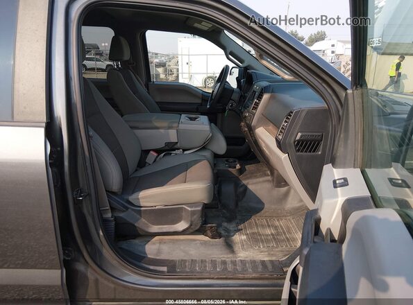 1FTEW1EF5HKE26175 2017 FORD F150 Gray Widok wnętrza z przodu