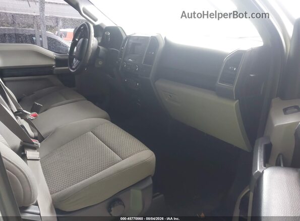 1FTEW1EF7HKD44478 2017 FORD F150 Gray Widok wnętrza z przodu