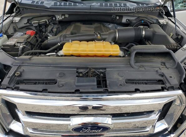 1FTEW1EG2HFC04856 2017 FORD F150 Серебряный Вид задней части салона