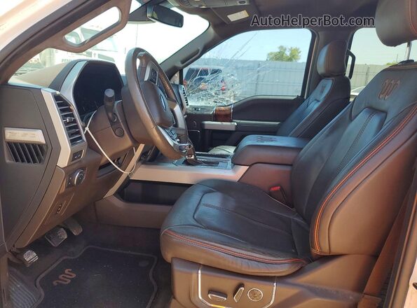 1FTEW1EG2HFC88631 2017 FORD F150 White Widok wnętrza z przodu
