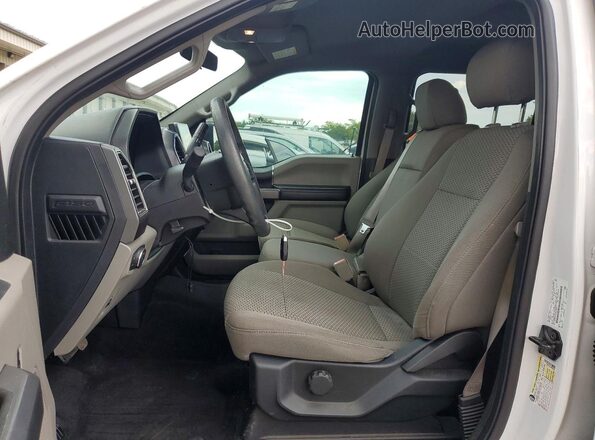 1FTEW1EG3JFD54285 2018 FORD F150 White Widok wnętrza z przodu