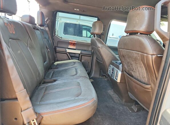 1FTEW1EG5GFD61537 2016 FORD F150 White Vista de los asientos traseros