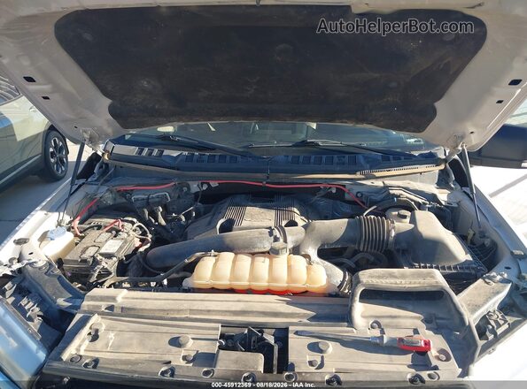 1FTEW1EG6JKC22936 2018 FORD F150 Серебряный Вид сзади