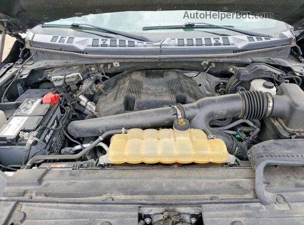 1FTEW1EG8JFB02872 2018 FORD F150 Black Вид задньої частини салону