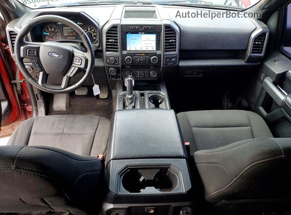 1FTEW1EG8JFC41397 2018 FORD F150 Красный Вид панели приборов