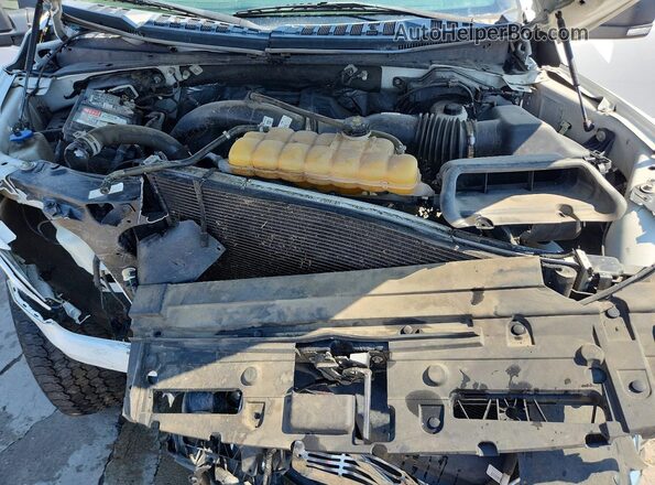 1FTEW1EP0GKD76499 2016 FORD F150 White Widok wnętrza z tyłu
