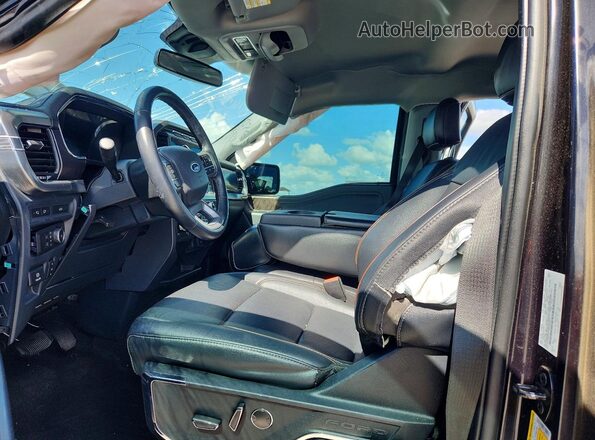 1FTEW1EP1MKE62691 2021 FORD F150 Black Widok wnętrza z przodu