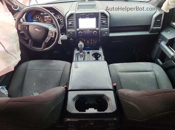 1FTEW1EP3JFA92977 2018 FORD F150 Красный Вид панели приборов