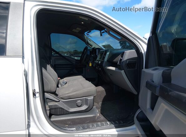 1FTEW1EP3KKC46189 2019 FORD F150 Серебряный Вид салона спереди