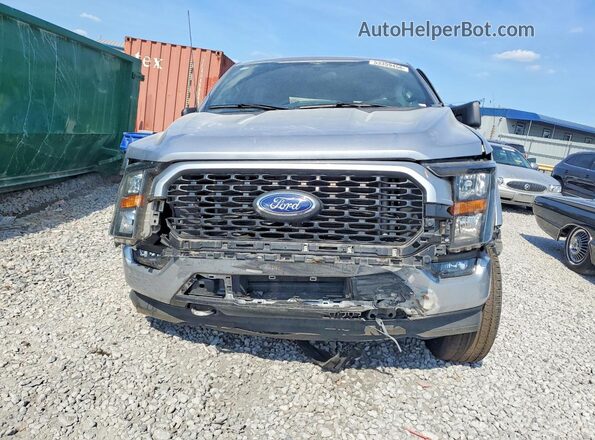 1FTEW1EP4PKE64830 2023 FORD F150 Silver Widok z przodu