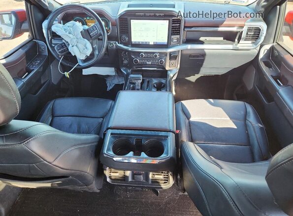 1FTEW1EP5NKE09834 2022 FORD F150 Red Вид панелі приладів