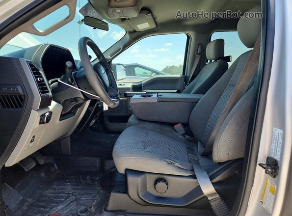 1FTEW1EP6JKD10742 2018 FORD F150 Белый Вид салона спереди