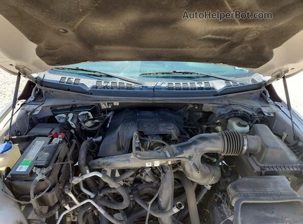 1FTEW1EP6JKD10742 2018 FORD F150 Белый Вид задней части салона