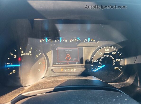 1FTEW1EP6KKC10416 2019 FORD F150 White 