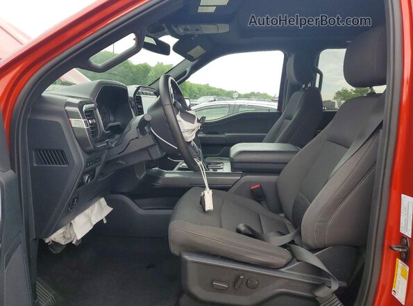1FTEW1EP6PKE57636 2023 FORD F150 Оранжевый Вид салона спереди