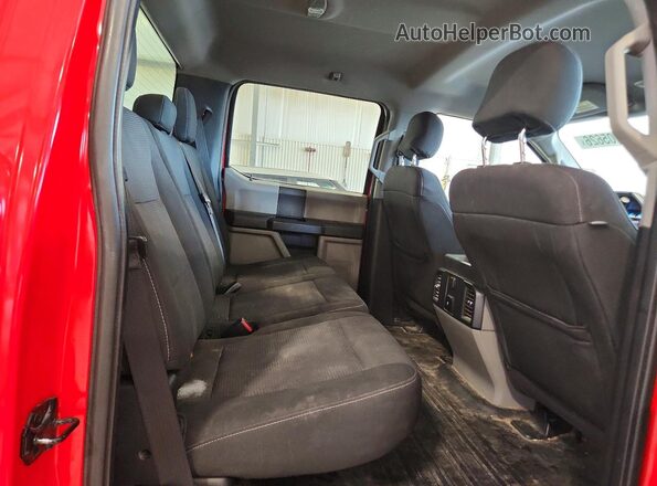 1FTEW1EP7HKC80127 2017 FORD F150 Red Widok tylnych siedzeń