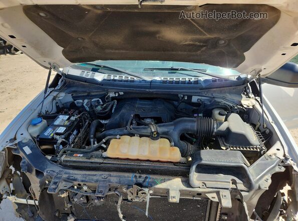 1FTEW1EP7JFC92566 2018 FORD F150 White Rear interior view