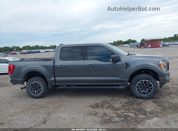 1FTEW1EP7NFA85312 2022 FORD F150 Gray Widok wnętrza z tyłu
