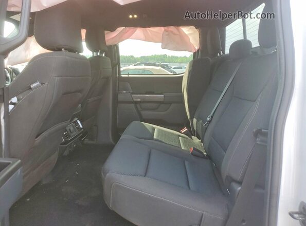 1FTEW1EP7PFB08185 2023 FORD F150 White Widok tylnych siedzeń