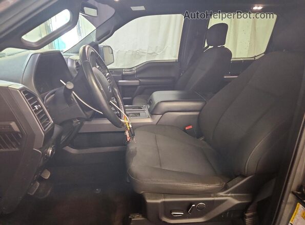 1FTEW1EP8JFC61584 2018 FORD F150 Серый Вид салона спереди