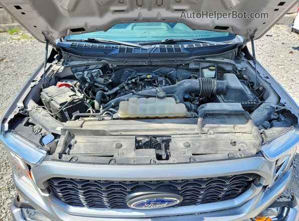 1FTEW1EP8NKD64548 2022 FORD F150 Silver Widok wnętrza z tyłu