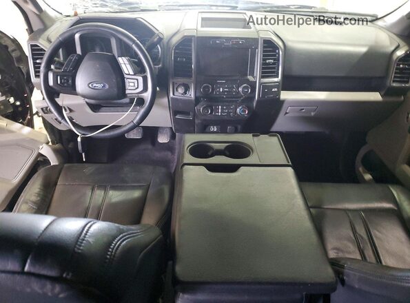 1FTEW1EP9JFB56052 2018 FORD F150 Black Вид панелі приладів