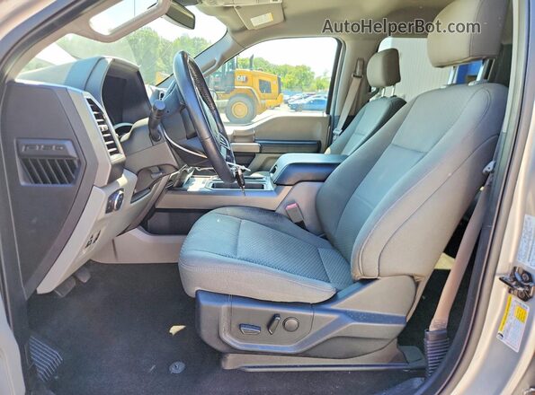 1FTEW1EP9KFB56585 2019 FORD F150 Silver Вид салону спереду
