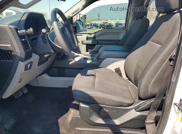 1FTEW1EP9KKE94401 2019 FORD F150 Серебряный Вид салона спереди