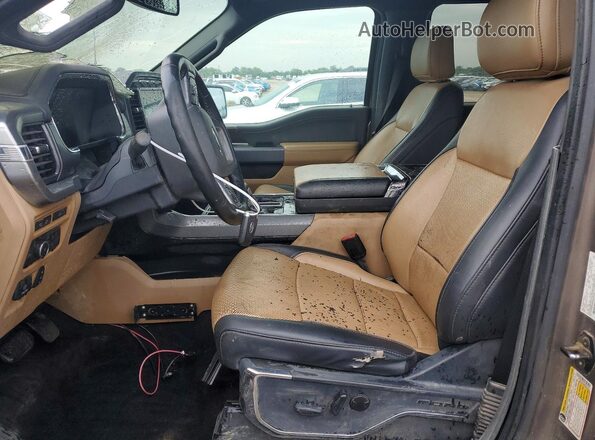 1FTEW1EP9NKD33423 2022 FORD F150 Коричневый Вид салона спереди