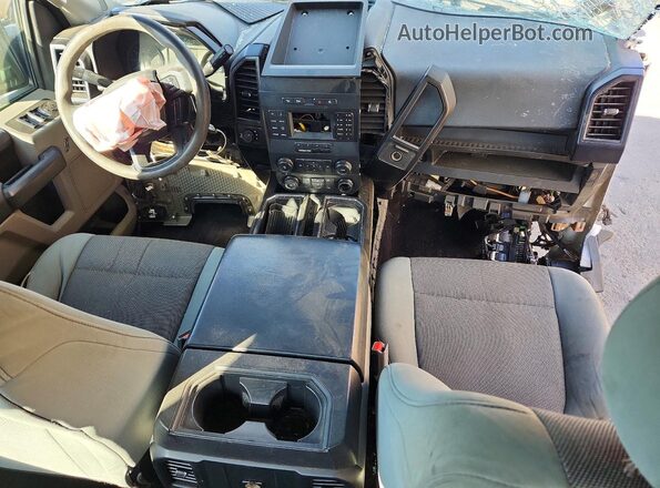 1FTEW1EPXGKF72255 2016 FORD F150 Silver Widok deski rozdzielczej